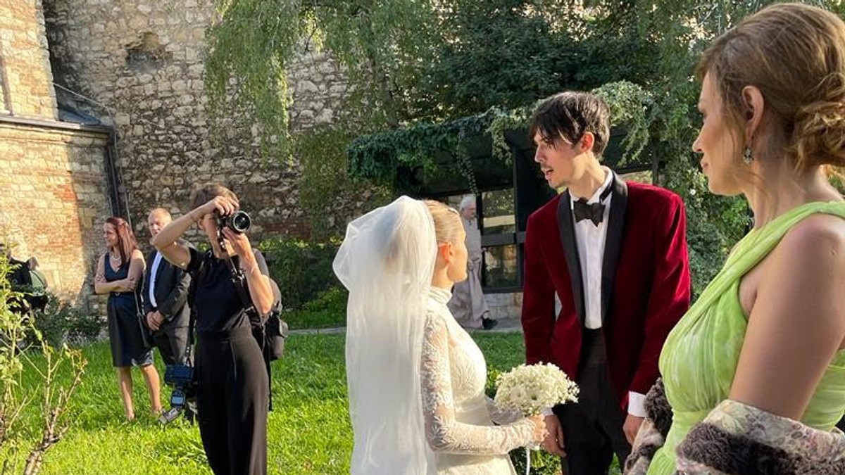 EVO KO JE BIVŠI ZET ANICE DOBRE Mina Sovtić ga upoznala u srednjoj školi, završio težak fakultet i ne radi u struci