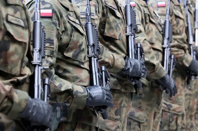 'Daily Telegraph': Wspomnienia rosyjskiej tyranii napędzają polskie zbrojenia