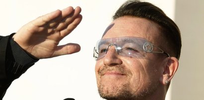 Piosenkarz otarł się o śmierć! W samolocie Bono wypadły drzwi w locie