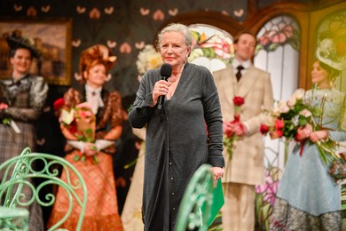 Największe gwiazdy kina u Krystyny Jandy. Wśród nich Janusz Gajos i Emilia Krakowska [FOTO]