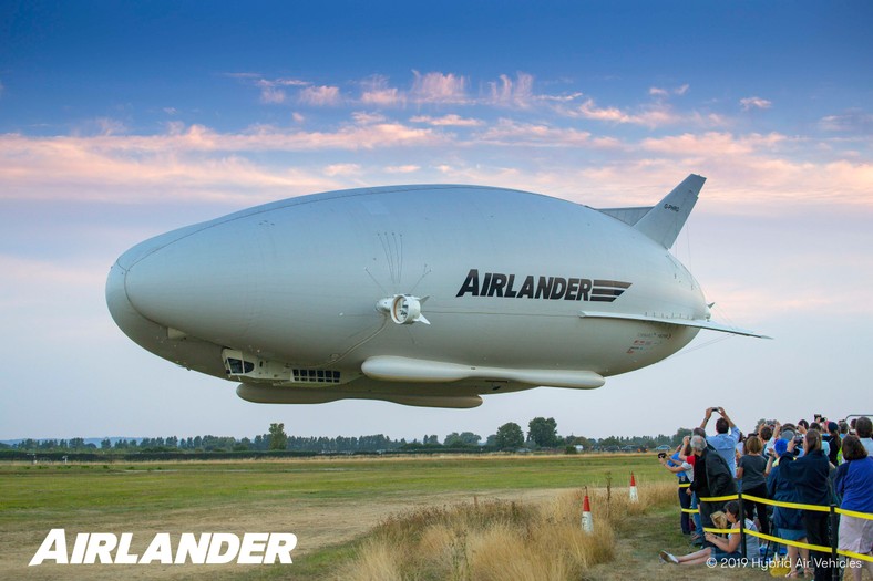 Airlander 10 Minecraft Map