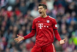Liga niemiecka: Lewandowski nie pobił rekordu Pizarro. Bayern dogonił Borussię