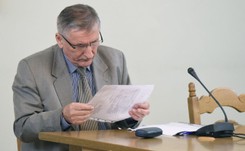 Córka byłego szefa ULC zatrudniona w OLT jako stewardesa. 'To nie miało wpływu na decyzje Urzędu'