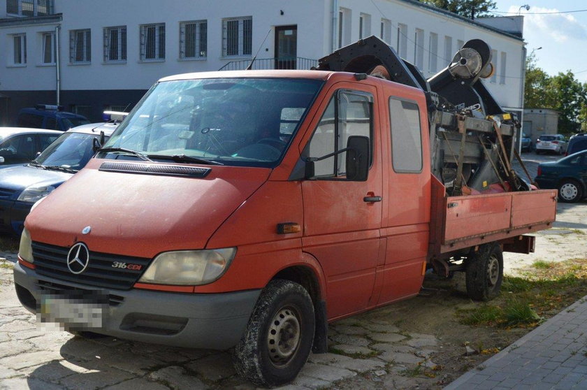 Potrącił rowerzystę, a potem uciekł z miejsca wypadku