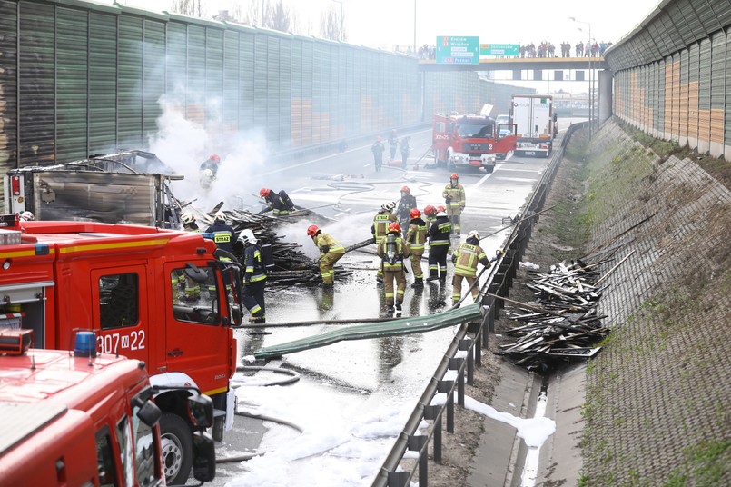 Wypadek na S8 w Warszawie