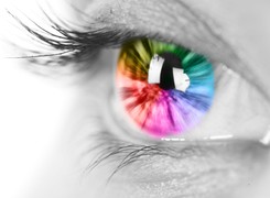 Widzisz tęczowe koła? Czas sprawdzić oczy