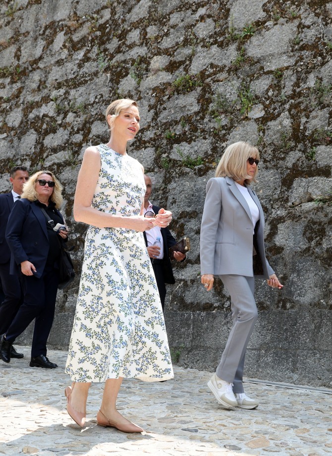 Princeza Šarlin i Brižit Makron