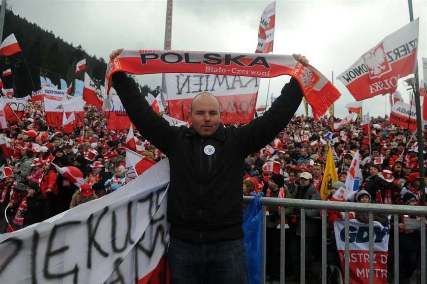 Benefis Małysza. Biznes na wąsach