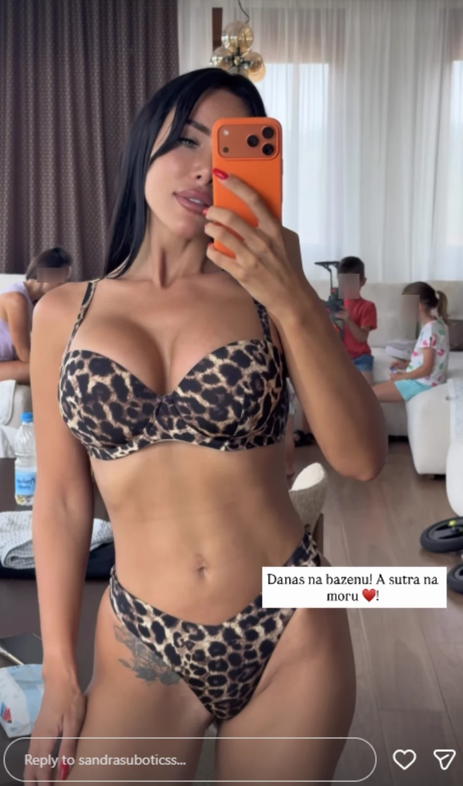 Zvali su je mečka Božana, ona smršala 20 kg i sad grmi u tigrastom kupaćem