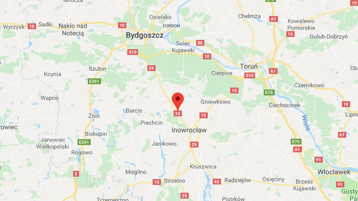 Droga została odblokowana po wypadku, który miał miejsce w miejscowości Jaksice na odcinku Bydgoszcz – Inowrocław (Kujawsko-pomorskie), gdzie samochód osobowy uderzył w drzewo. 