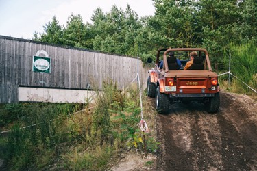 Klasyczne Terenowki Ktora Wygra Walke W Blocie