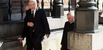 Kaczyński modlił się przy grobie ukochanego brata