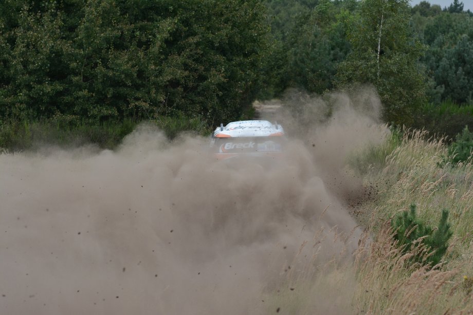 MINI John Cooper Works Rally – ryczący potwór, który spala 80 litrów na "setkę"