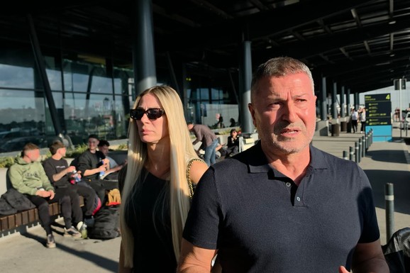 "LUNA NAS NIJE ZVALA NA PROSLAVU, A NEMA NI POTREBE" Vesna i Đole Đogani opleli po poznatima: "Vojaž je licemer, ide Jakovu na koncerte SAMO DA BI SE SLIKAO" (VIDEO)