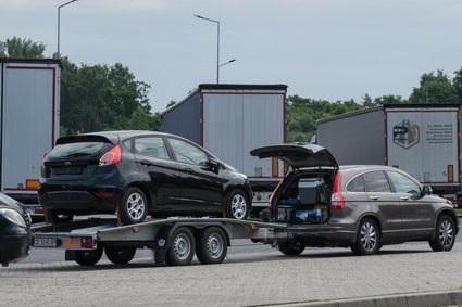 Polsko-niemiecka granica się przytkała. Coraz trudniej o używany samochód