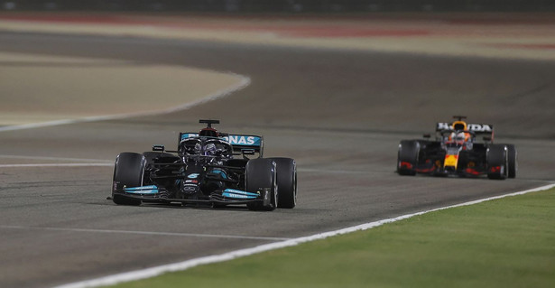 Lewis Hamilton i Max Verstappen Dostawca: PAP/EPA.