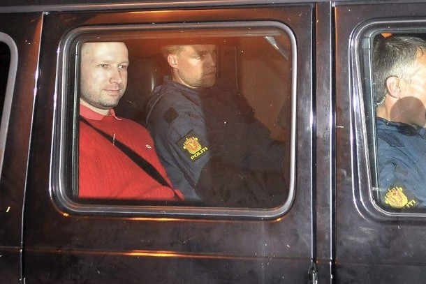 breivik w samochodzie