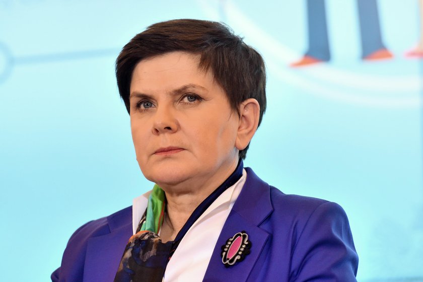 Szydło buduje koalicję przeciwko Tuskowi