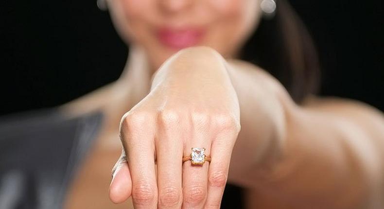 Everything you should know about buying an engagement ring