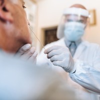 Hiába estek át korábban a covidon, rengetegen kapták el az omikront