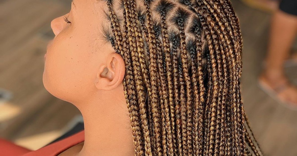 Everything You Need To Know About The Knotless Braids Trend