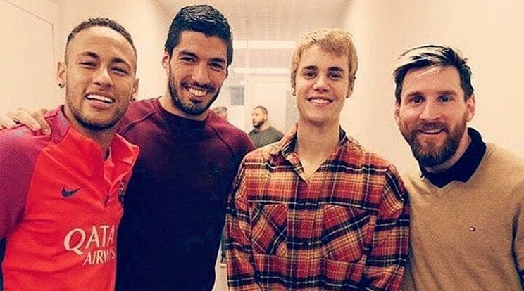 Bieber az MSN trió között /Fotó: Instagram
