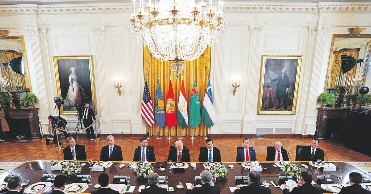 Rozbieranie imperium. Azja Środkowa idzie w stronę USA