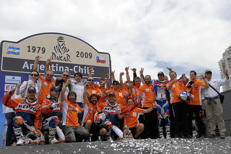 Rajd Dakar 2009: radość na mecie (fotogaleria 3.)