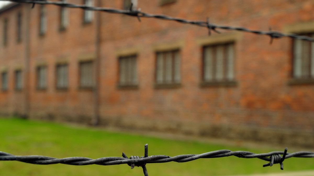 Prokuratura w Erfurcie wszczęła dochodzenie przeciwko pięciu byłym esesmanom, strażnikom z niemieckiego obozu koncentracyjnego Buchenwald. Zarzuca się im pomocnictwo w masowych morderstwach.