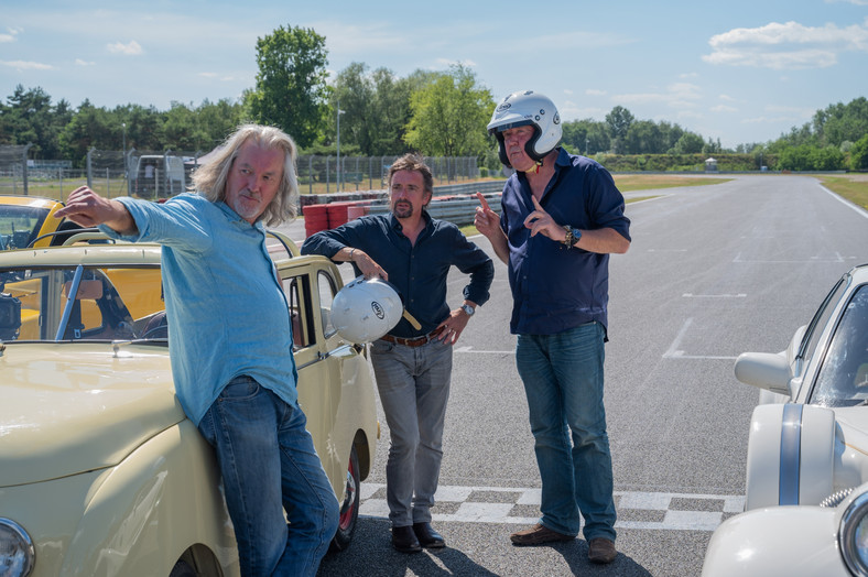 James May, Richard Hammond i Jeremy Clarkson (od lewej) na planie "The Grand Tour: Eurocrash" kręconego m.in. w Polsce