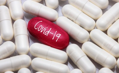 Pierwszy lek doustny przeciw Covid-19 dopuszczony do stosowania w domu