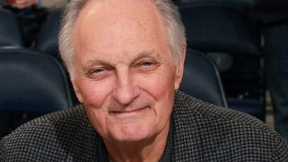 Aktor Alan Alda wydał autobiografię, w której opowiedział o swoim dziwacznym dzieciństwie.