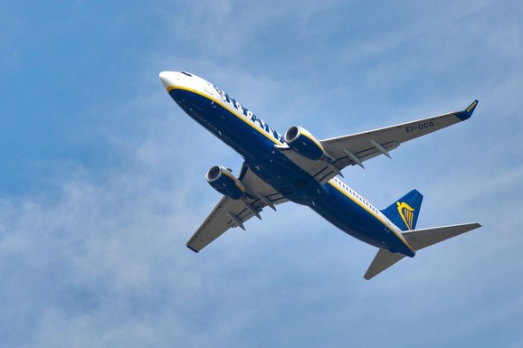 AVION KRUŽIO NAD OSJEKOM, PUTNICI SE USPANIČILI Razmatralo s