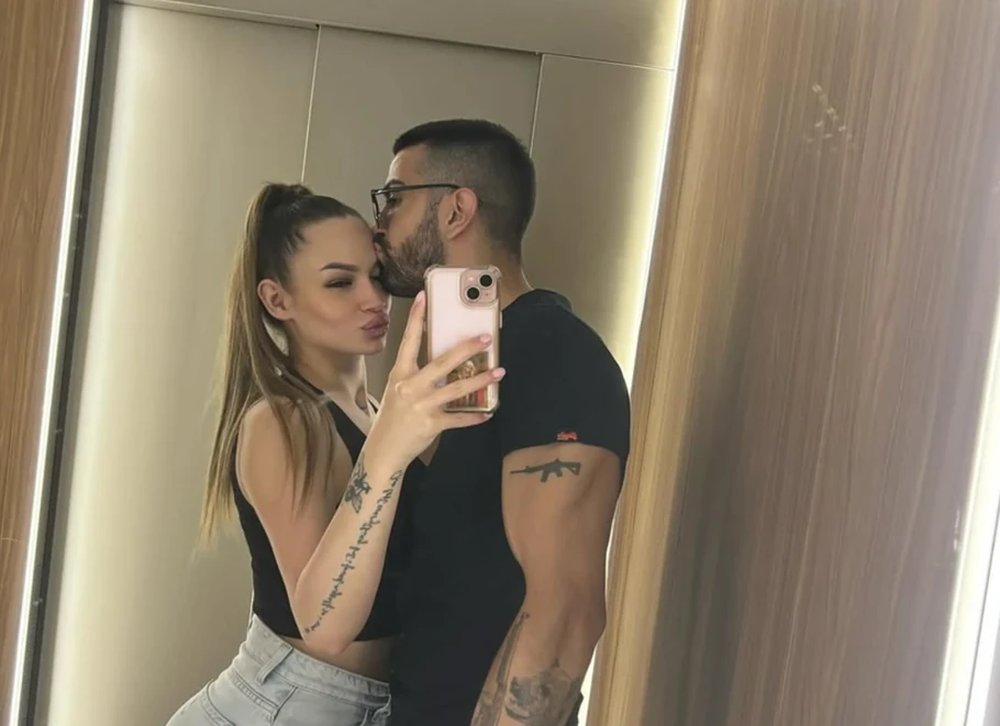 MESEC DANA U BRAKU, A VEĆ SLUTI KRAJ?! Bivša zadrugarka obrisala sve uspomene na partera, mreže se usijale nakon njenog poteza (FOTO)