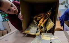 Włochy skręciły w prawo. Meloni pierwszą kobietą - premierem?