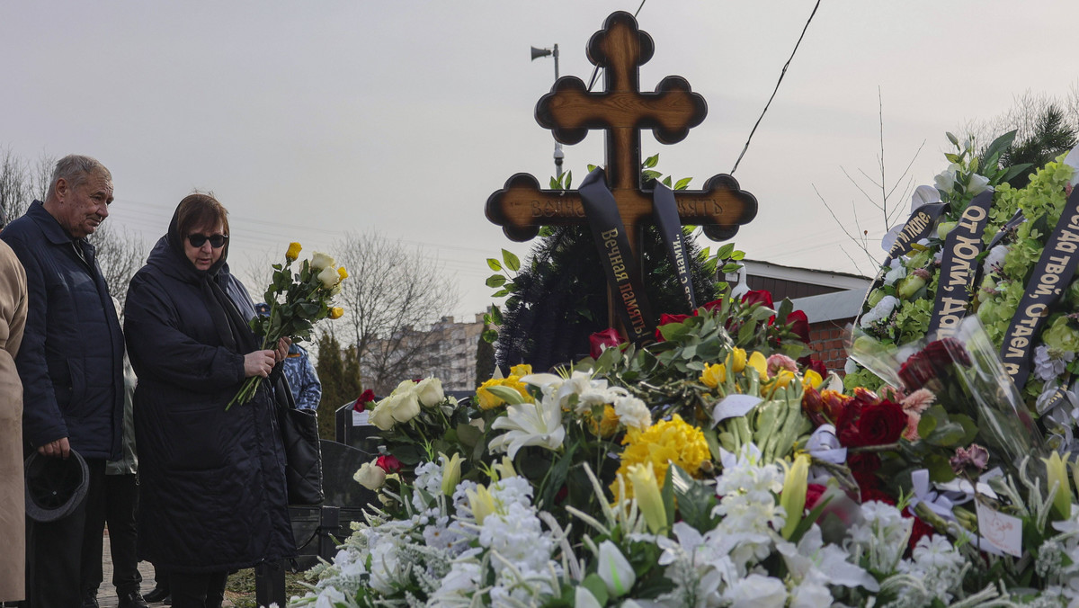 Nabożeństwo przy grobie Aleksieja Nawalnego. Surowa kara dla popa