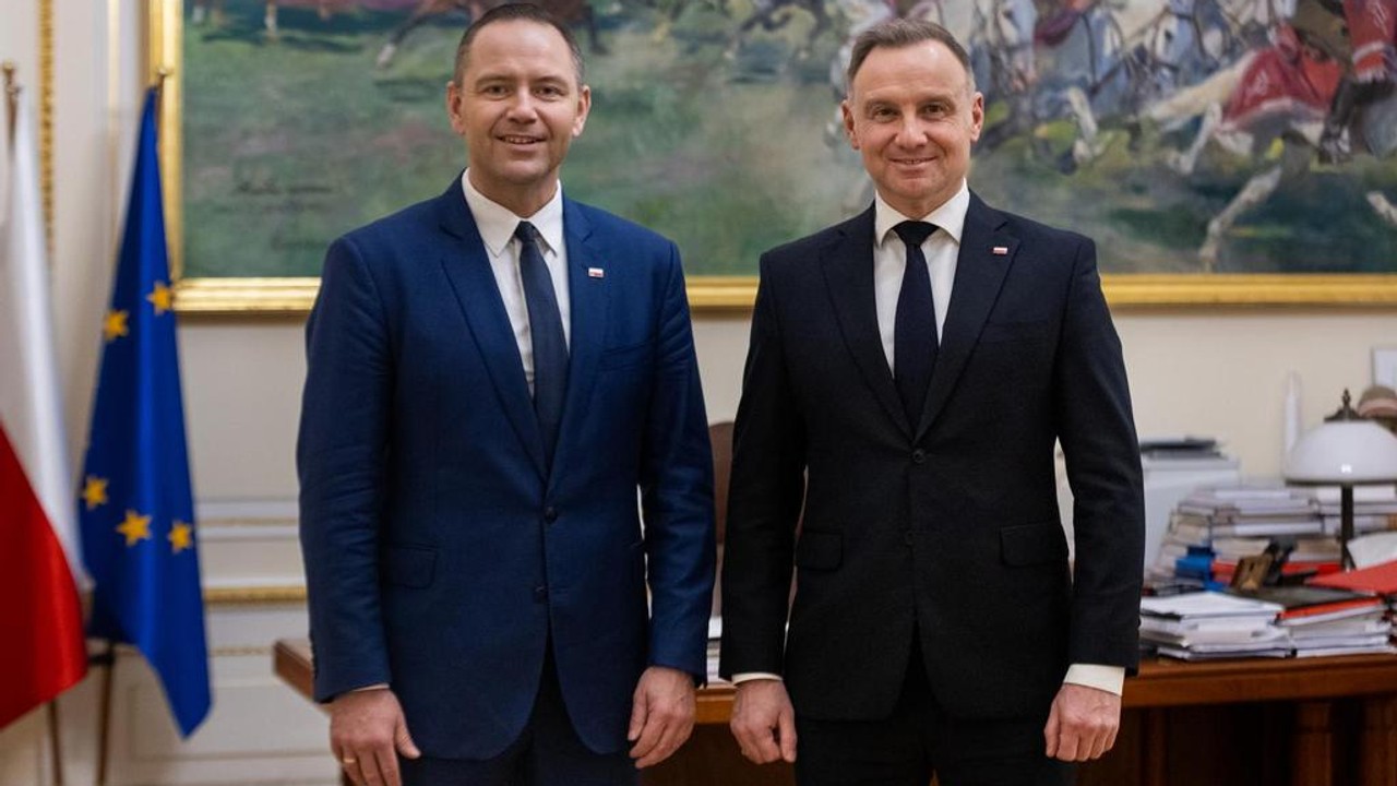 Andrzej Duda komentuje nominacje Karola Nawrockiego. 
