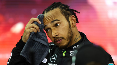 F1: Hamilton wrócił do kontrowersji w Abu Zabi. "W pewnym momencie straciłem wiarę w F1"