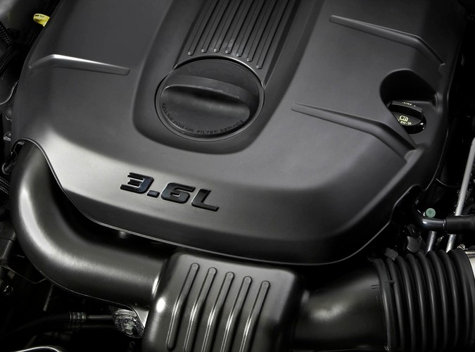 Jeep to ikona samochodów 4x4. Teraz słynna marka nabiera sił pod skrzydłami Fiata. W Polsce pojawiły się właśnie nowości amerykańskiej legendy bezdroży - oto Jeep Wrangler Unlimited i Jeep Grand Cherokee...