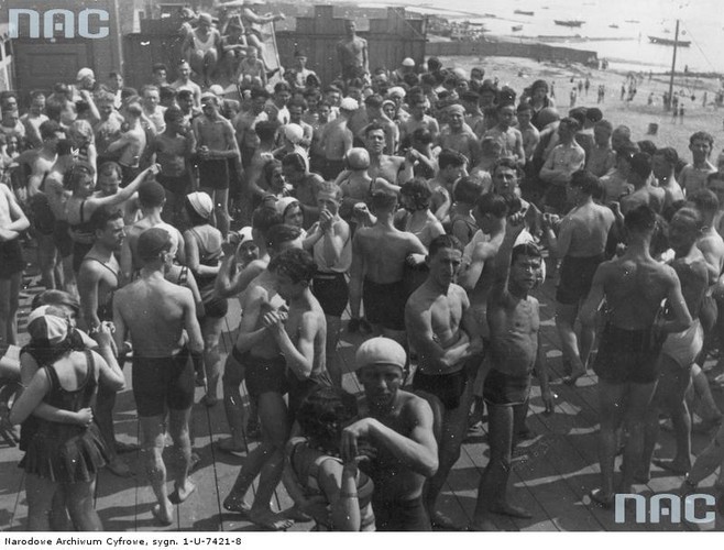 Warszawa. Plaża 'Poniatówka'