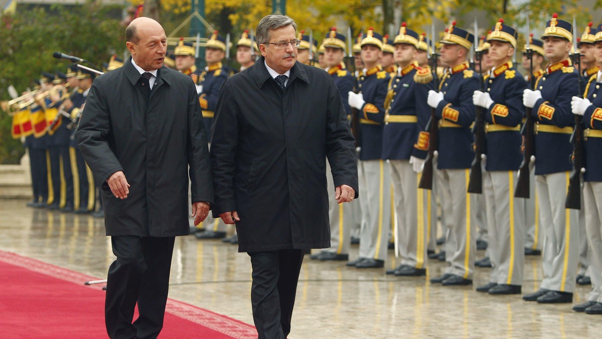 Kształt propozycji sekretarza generalnego NATO ws. dokumentu strategicznego Sojuszu jest godny tego, aby go w pełni poprzeć i bronić na konferencji w Lizbonie - zadeklarował prezydent Bronisław Komorowski po dzisiejszych rozmowach z prezydentem Rumunii Traianem Basescu.