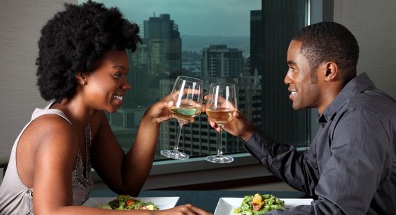 10 men and women tell us who should pay on the first date