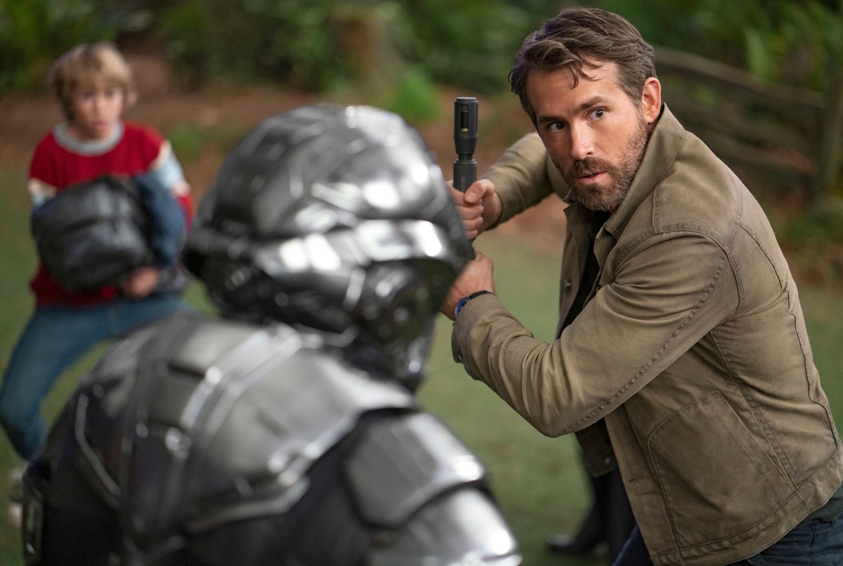 Ryan Reynolds w filmie "Projekt Adam"