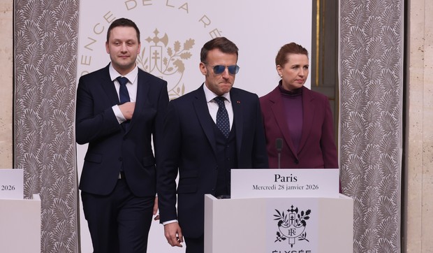 Jens Frederik Nilsen, Emanuel Makron i Mete Frederiksen