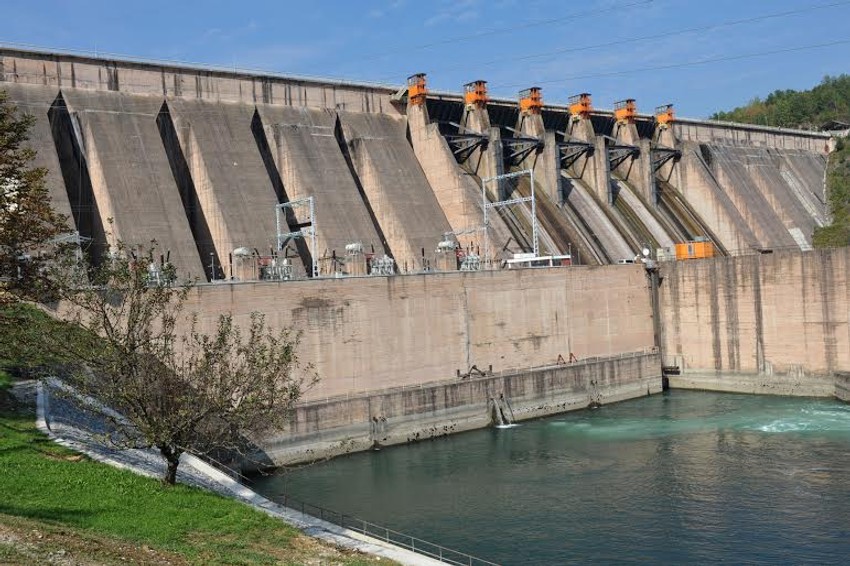 Hidroelektrana "Bajina Bašta" u Perućcu na Drini