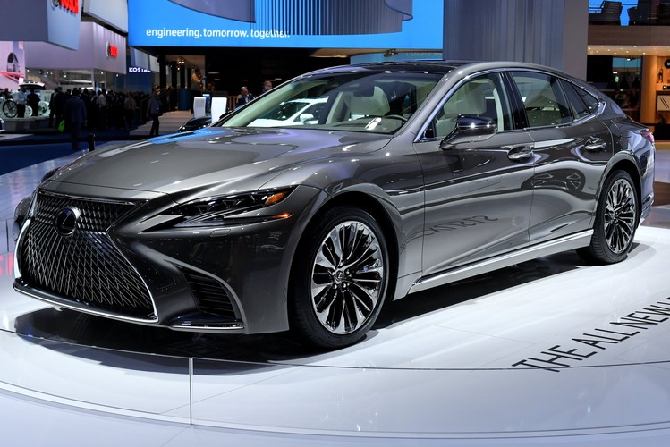 Lexus LS500