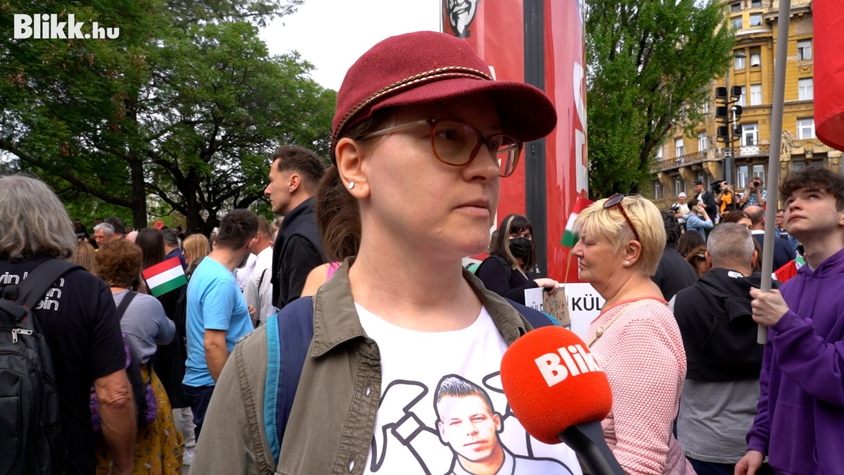 „Varga Juditnak a rendőrségre kellene mennie” – Tüntetőket kérdeztünk Magyar Péterről – videó