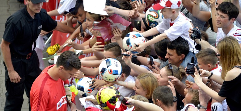 Euro 2016: Lewandowski i Szczęsny na kręglach, Krychowiak na rowerze