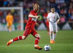 Piłkarz Los Angeles Galaxy stracił pracę przez… żonę