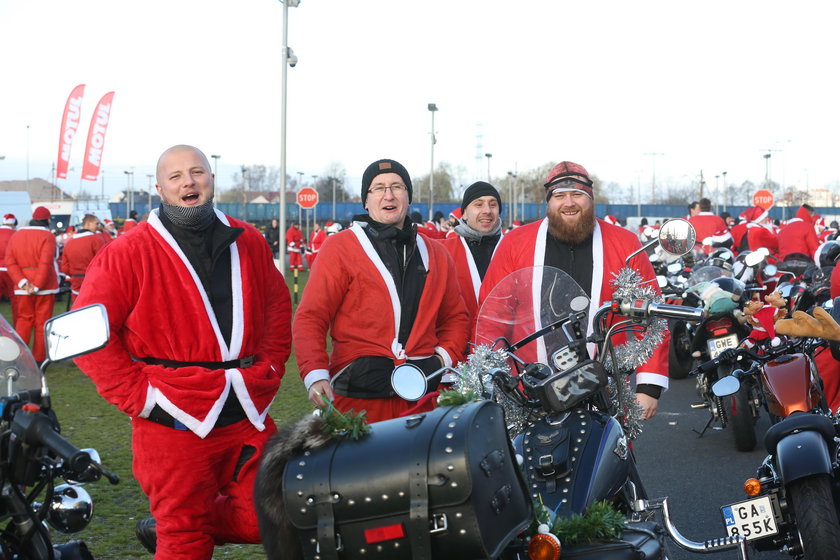 Mikołaje na motocyklach już po raz 17. przejechali przez Trójmiasto